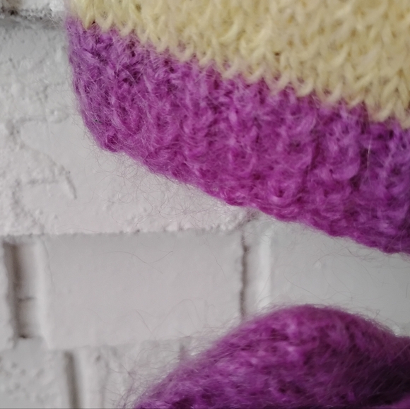 Kid's Hat/Mittens Set - Picture 2 of 7